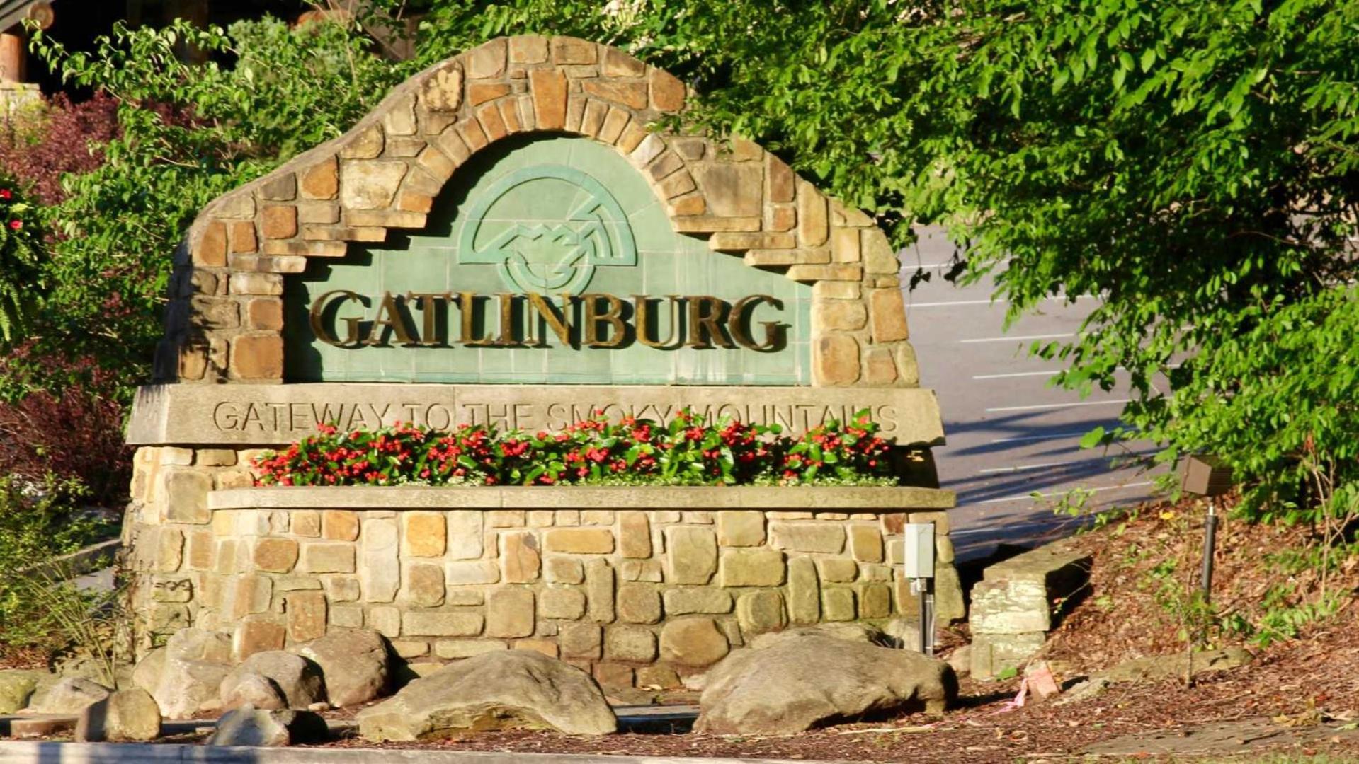 Little Smoky Retreat , 3 Bedroom , Close To Downtown Gatlinburg And Pigeon Forge Exterior photo